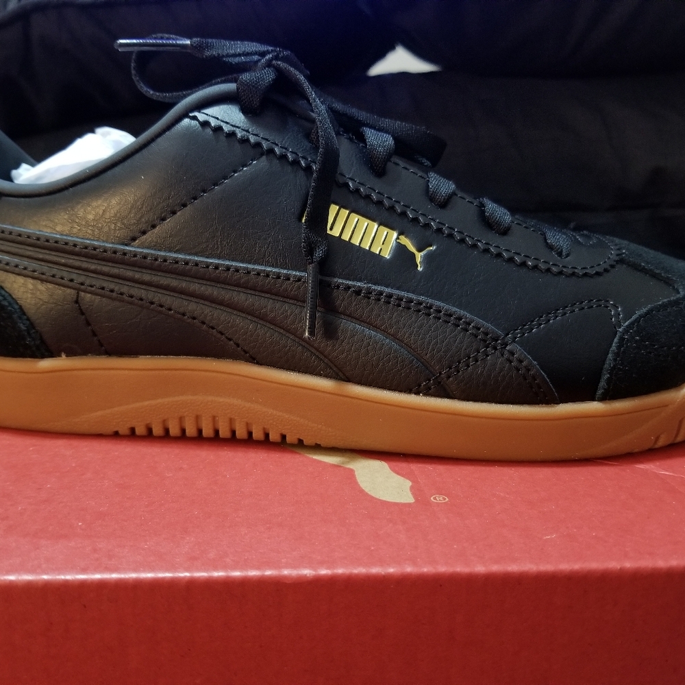 Men Black Puma sneakers